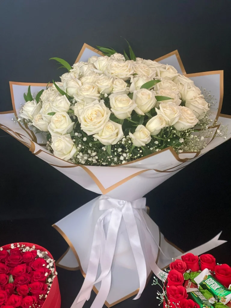 41'li Beyaz Gül Buketi